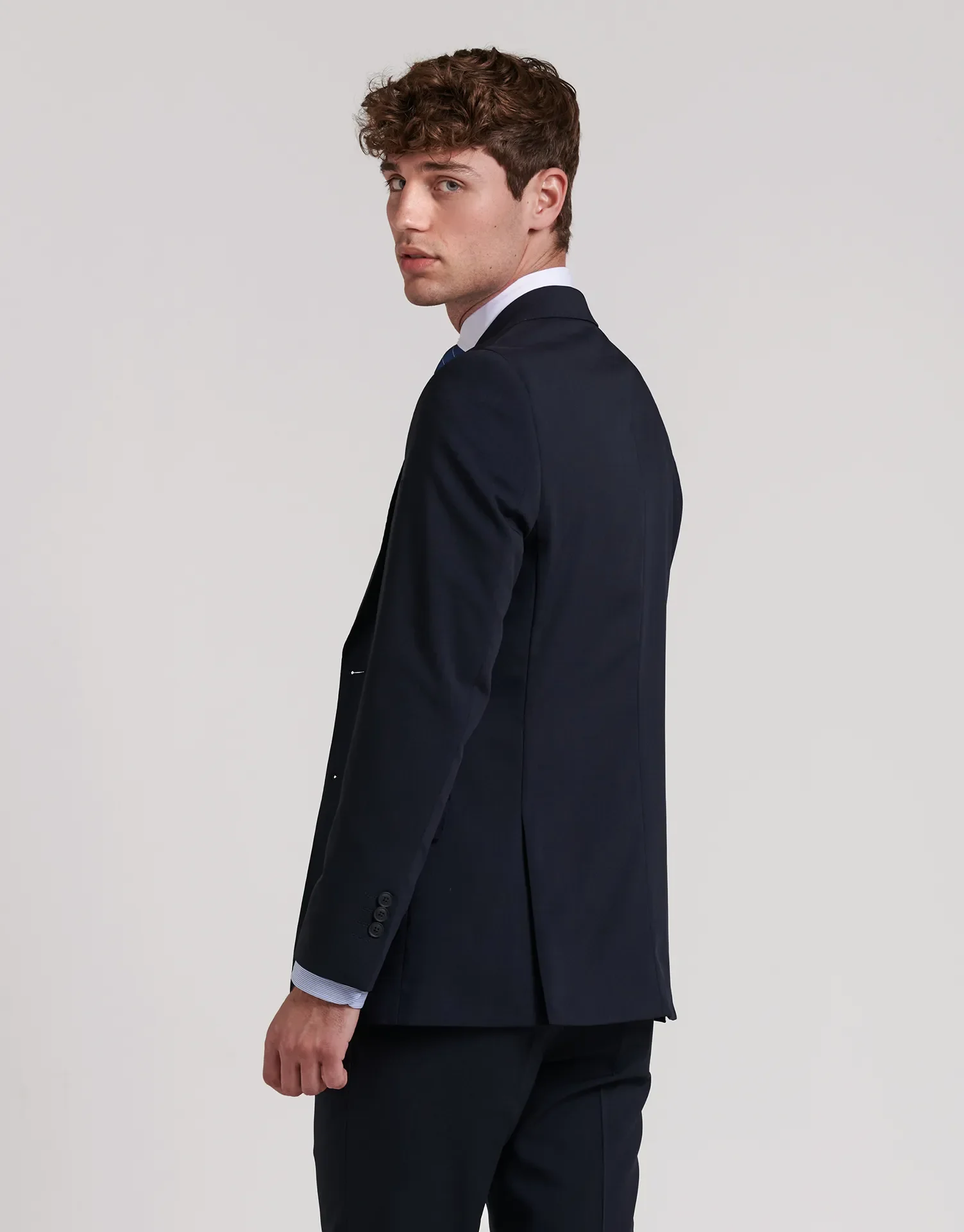 AMERICANA TRAJE BASIC ENTALLADO - Image 9