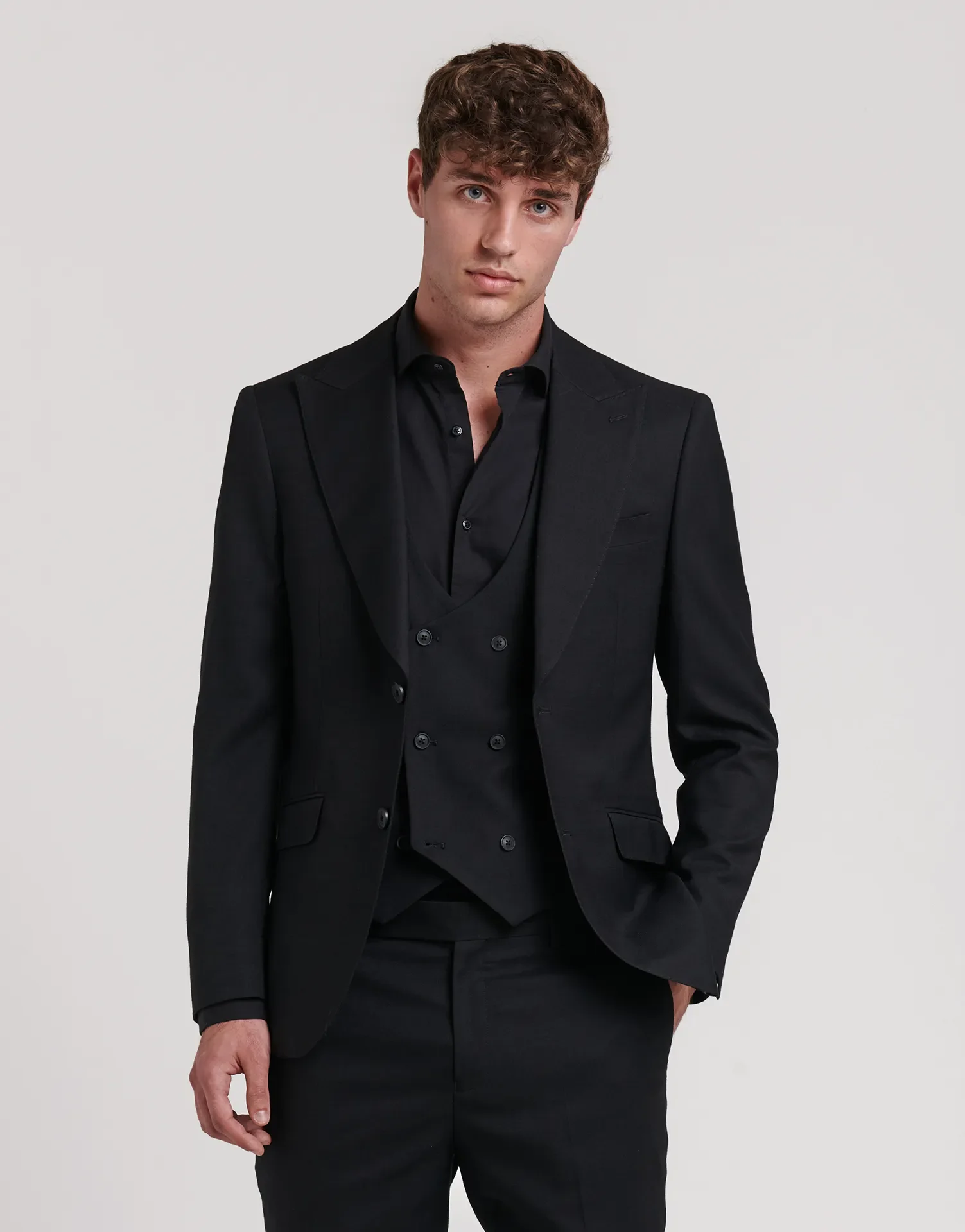 AMERICANA TRAJE ENTALLADA SOLAPA PUNTA - Image 12