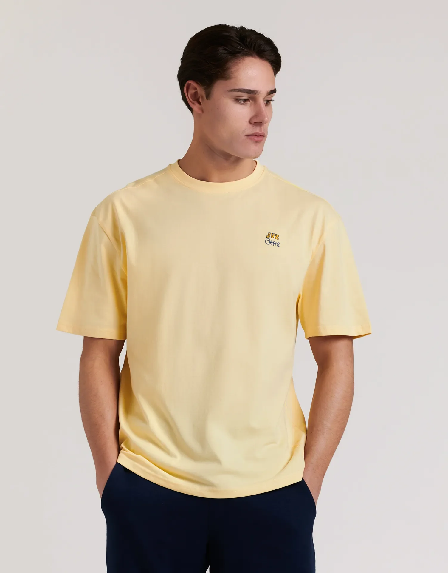 CAMISETA BASICA OVERSIZE BORDADO - Image 3