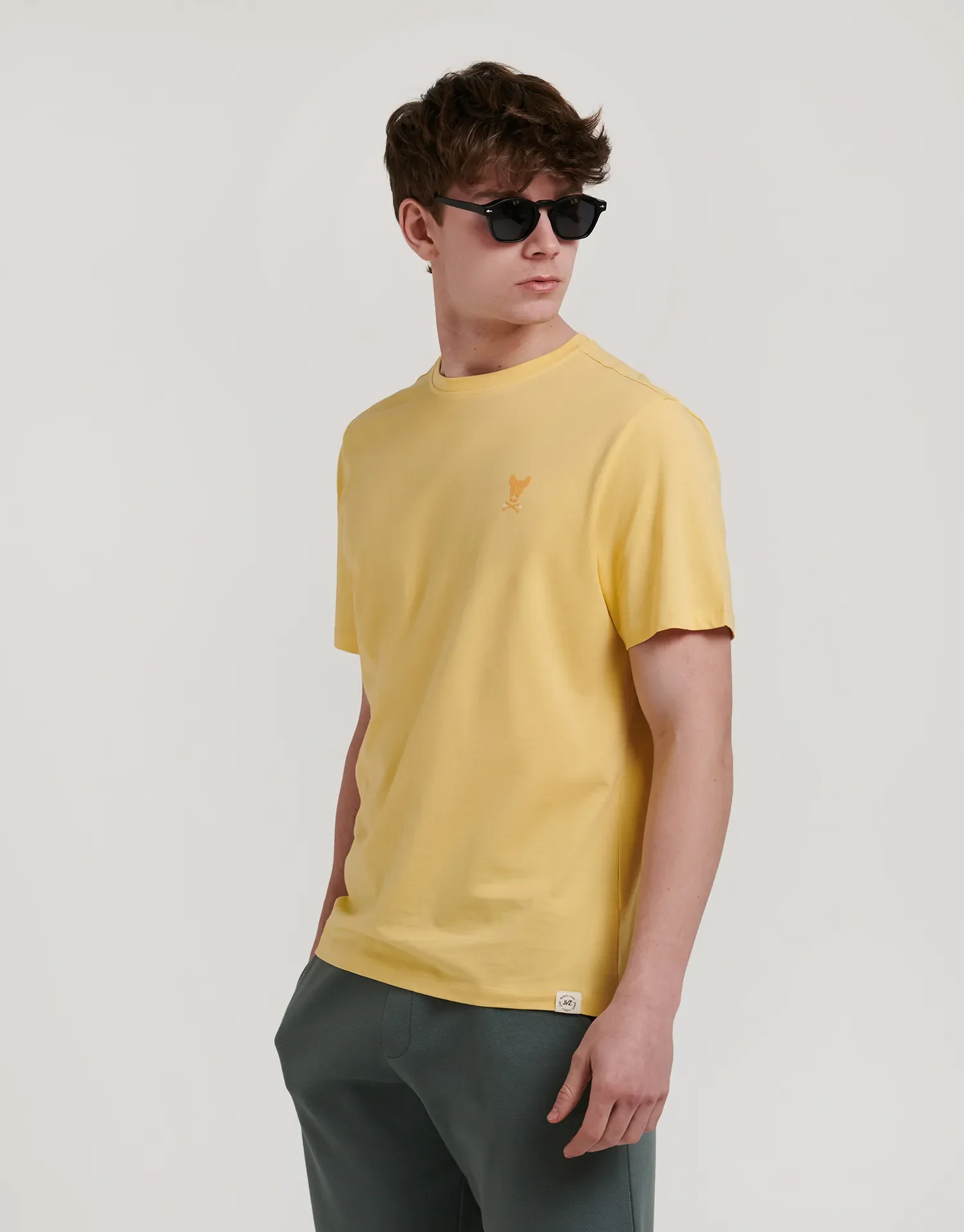 CAMISETA LISA LOGO ESPALDA - Image 2