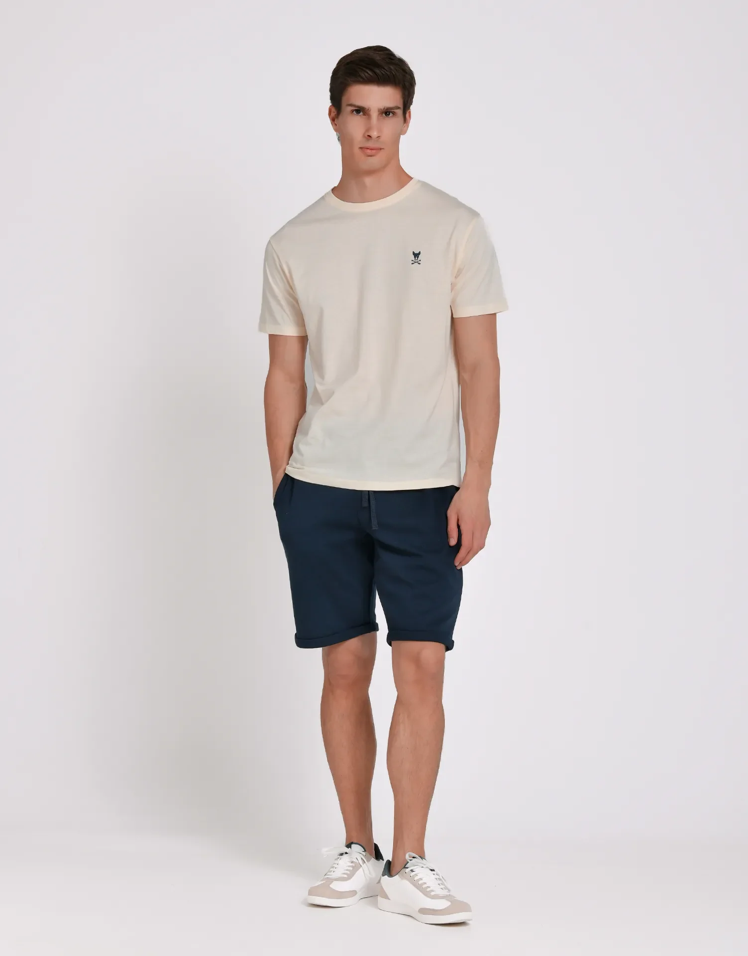 CAMISETA LISA REGULAR FIT LOGO - Image 8