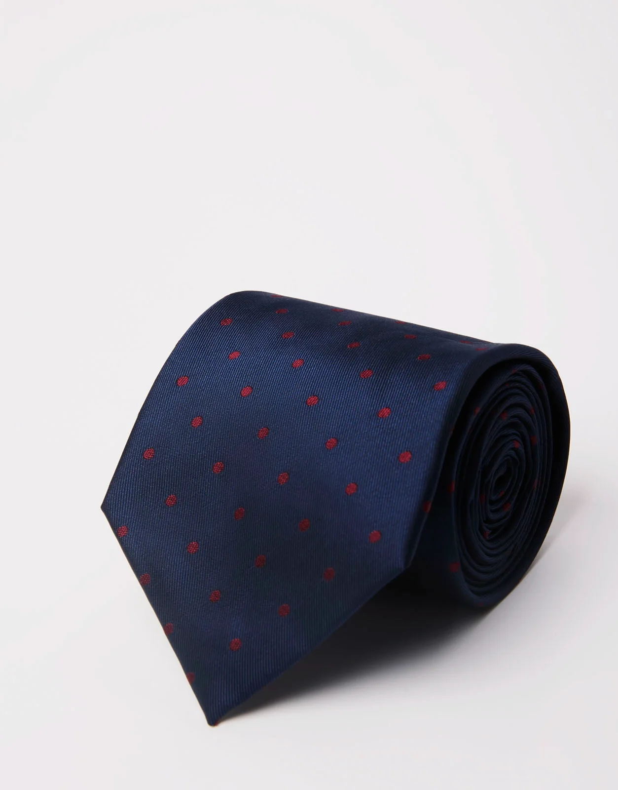 CORBATA LUNARES