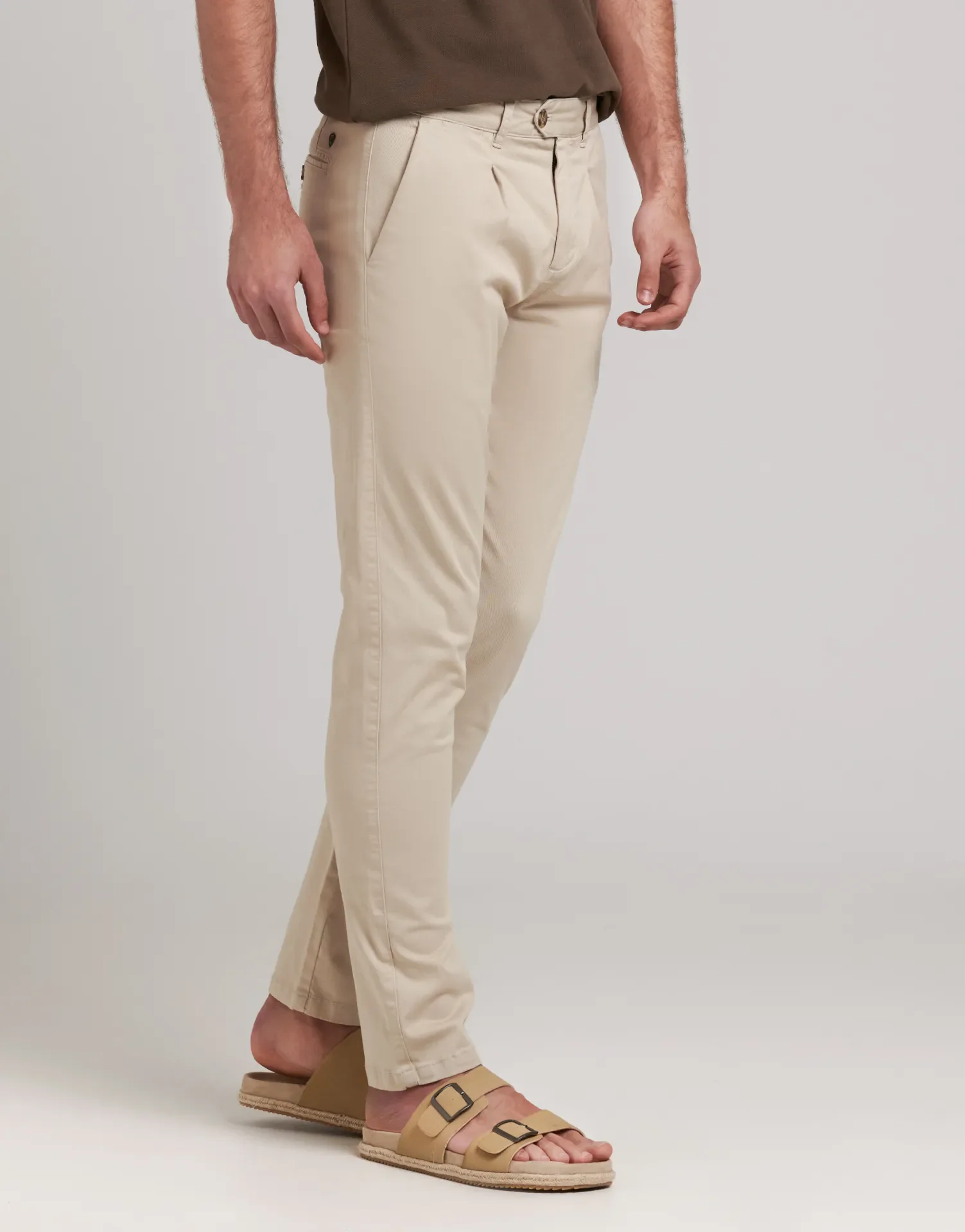 PANTALÓN ALGODÓN CHINO CON PINZA Z02 - Image 4