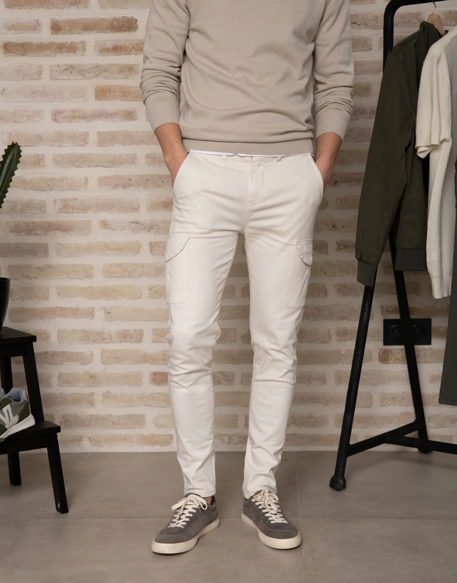 PANTALON CHINO CARGO - Image 6