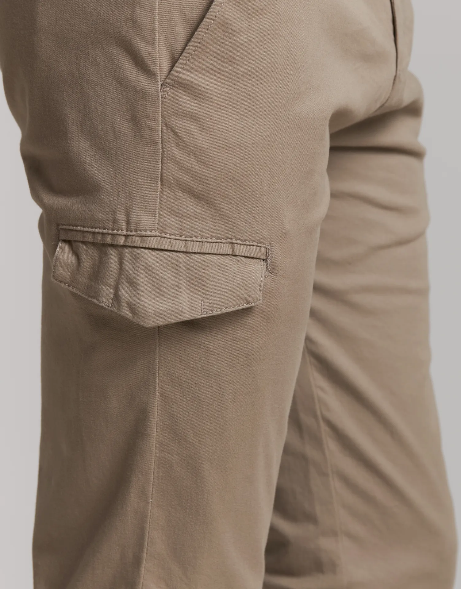 PANTALON CHINO PREMIUM BOLSILLOS Z06 - Image 32