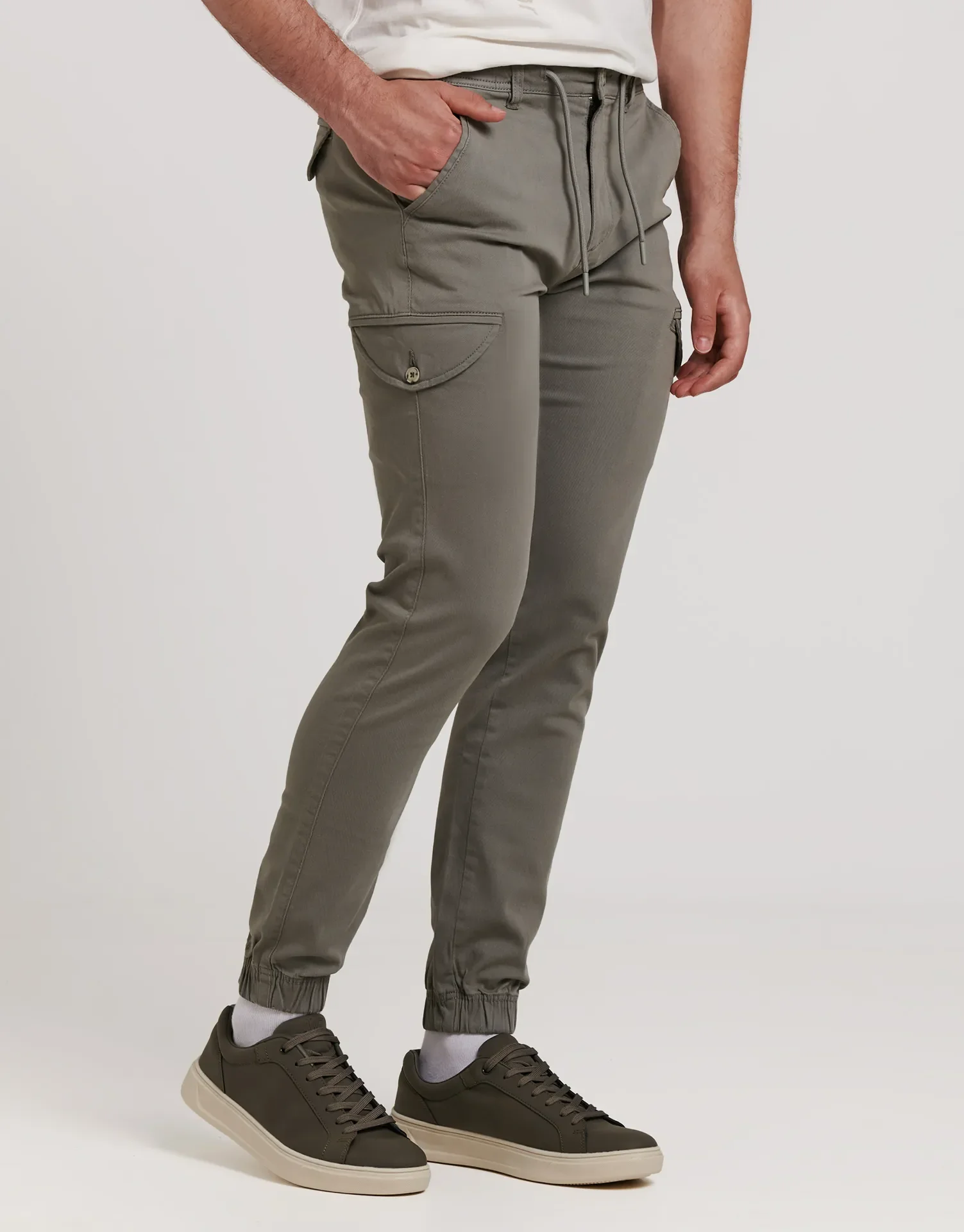 PANTALON JOGGER CARGO Z05 - Image 28