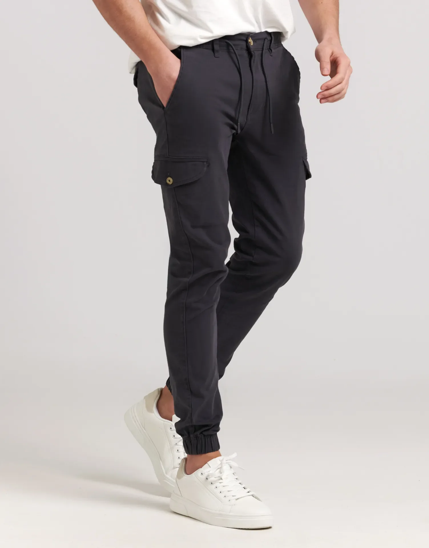 PANTALON JOGGER CARGO Z05 - Image 36