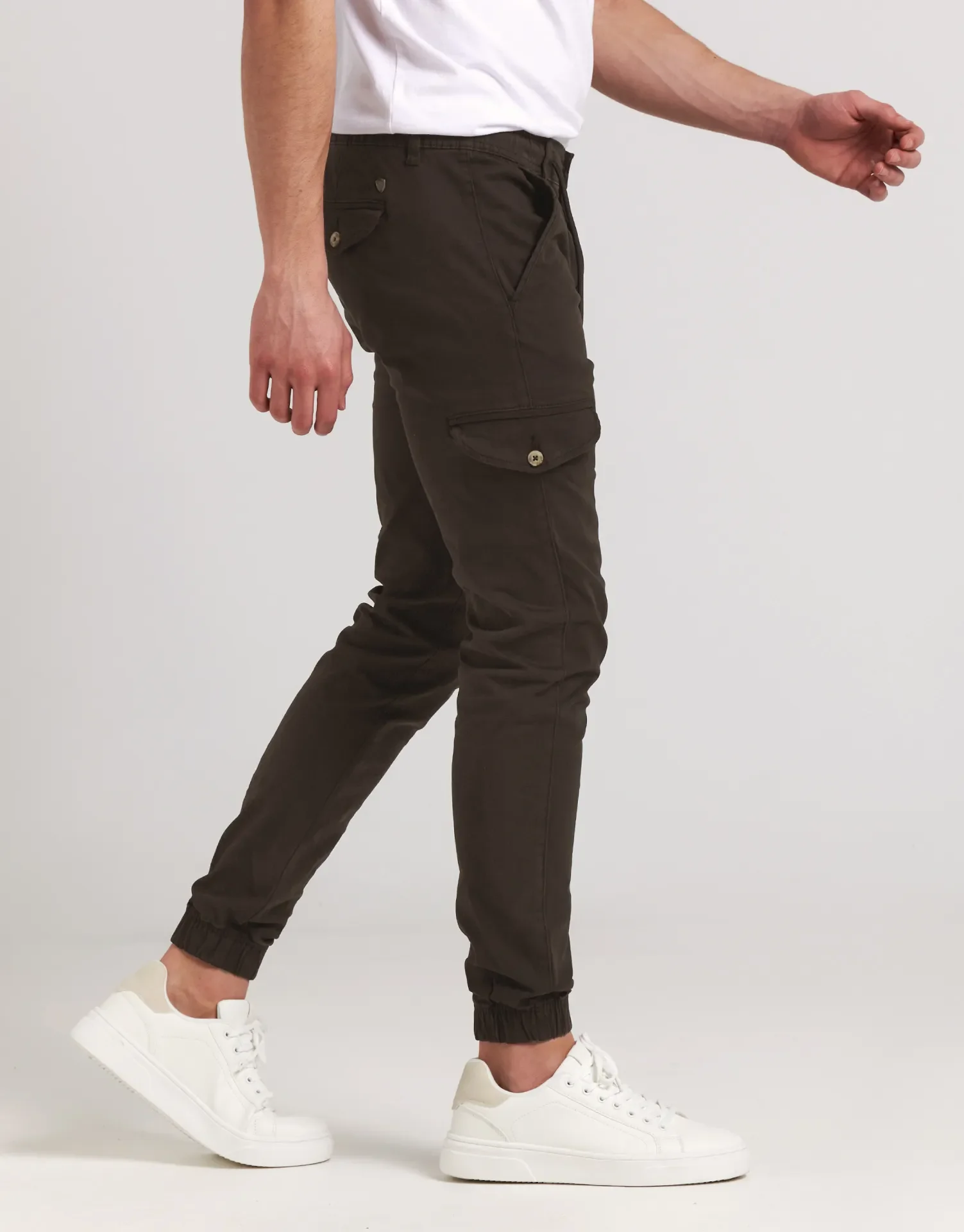 PANTALON JOGGER CARGO Z05 - Image 46