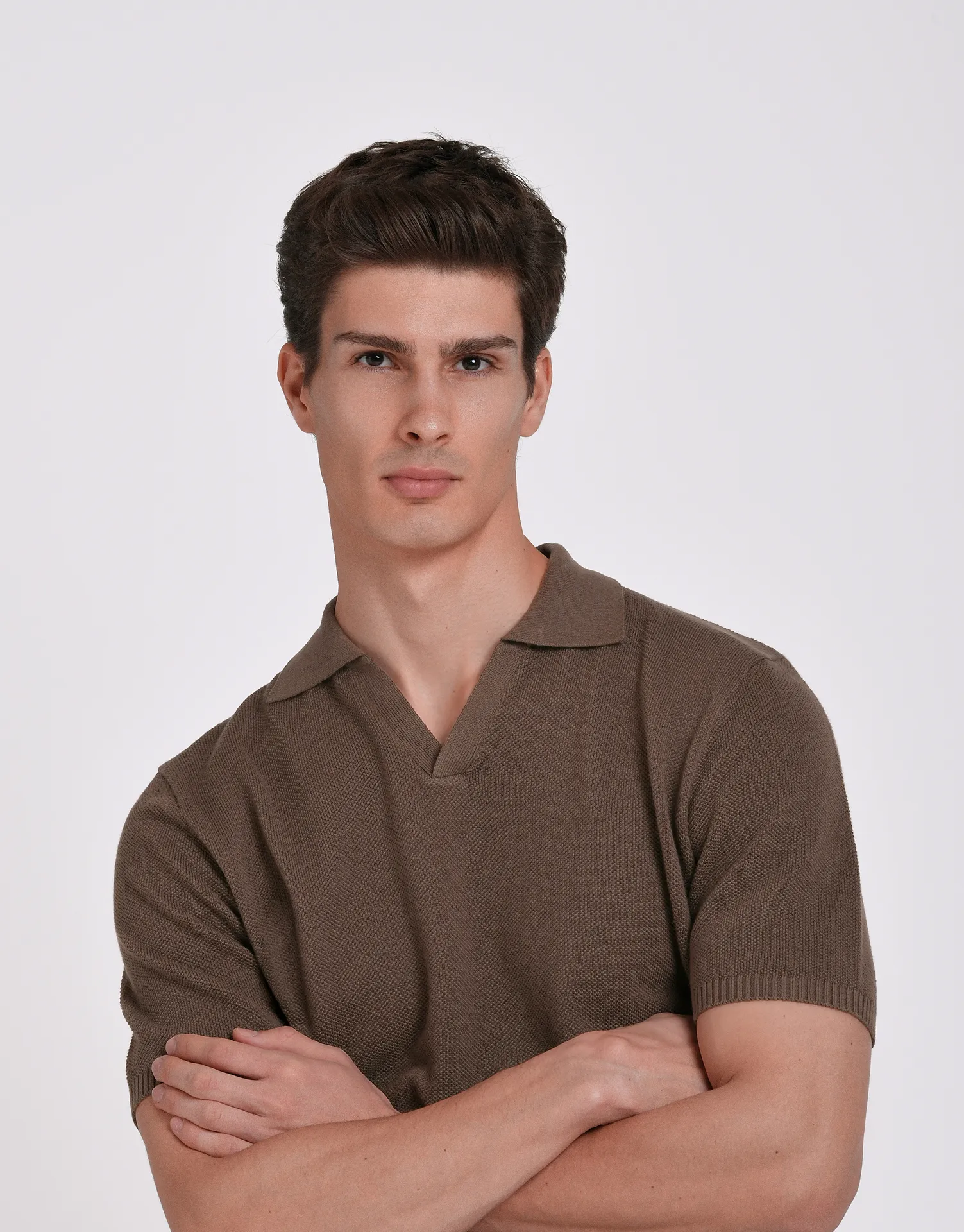 POLO ESTRUCTURA CUELLO V - Image 25