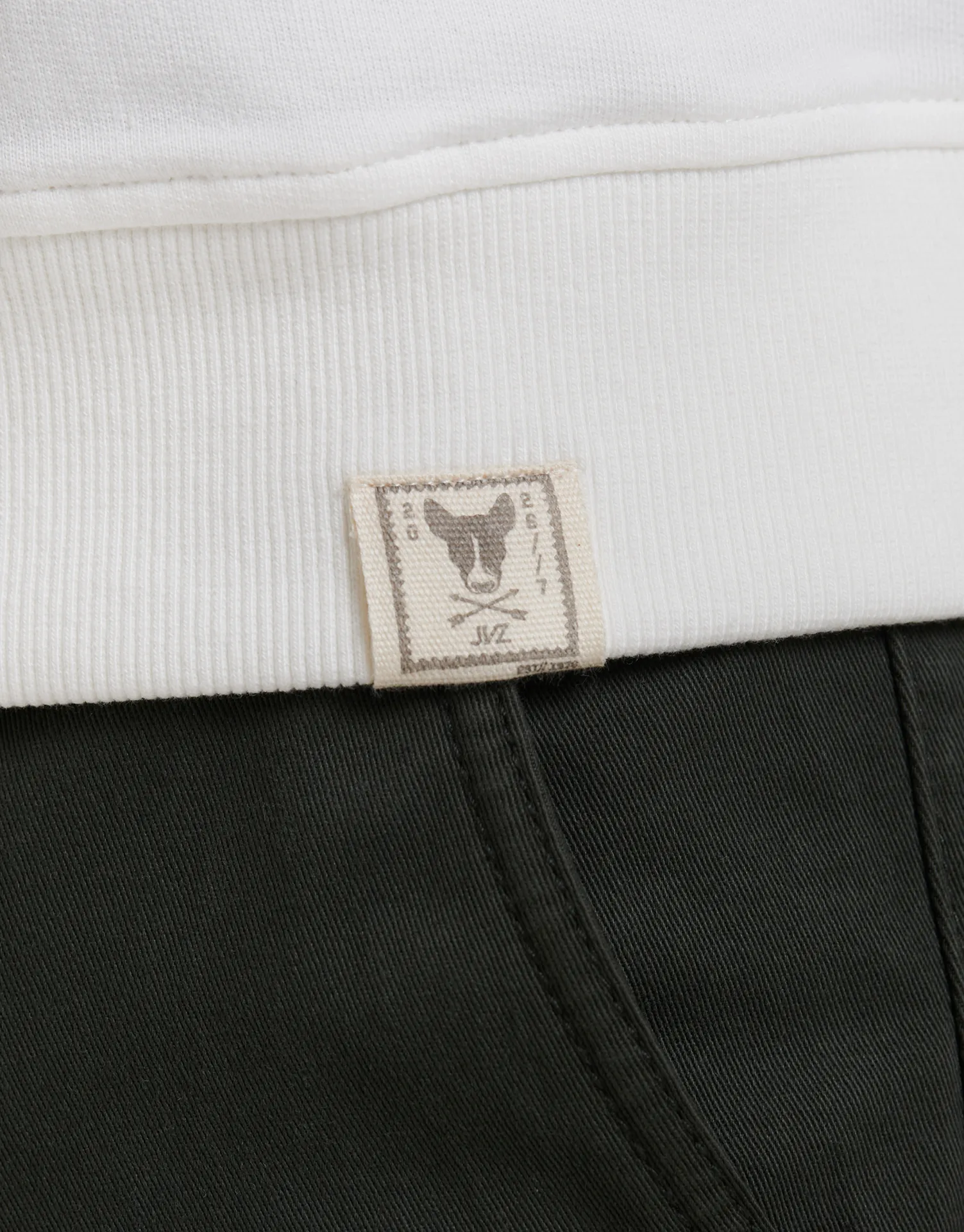 SUDADERA LOGO PERRO ESPALDA - Image 34